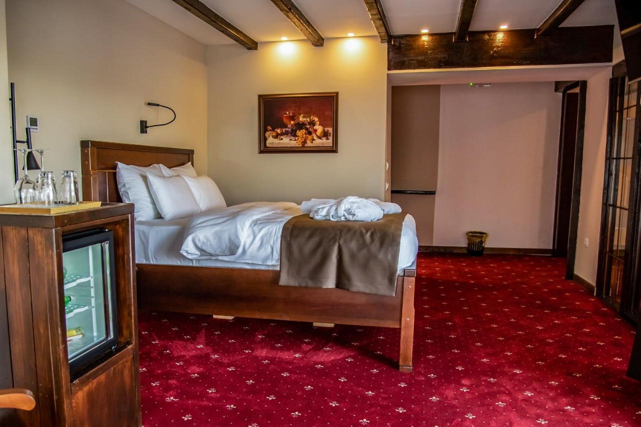Bahus Inn Belgrade Exterior photo