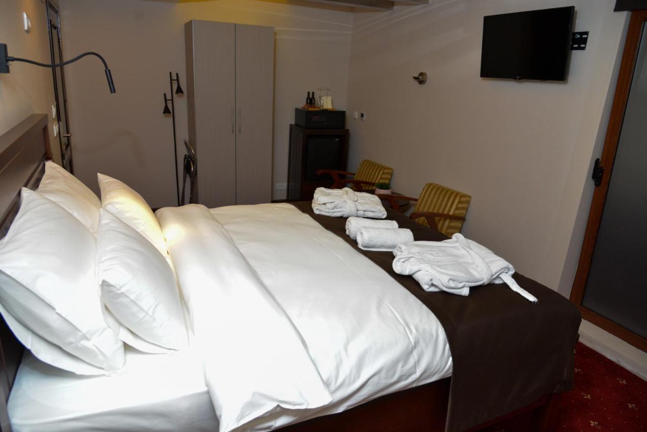 Bahus Inn Belgrade Exterior photo